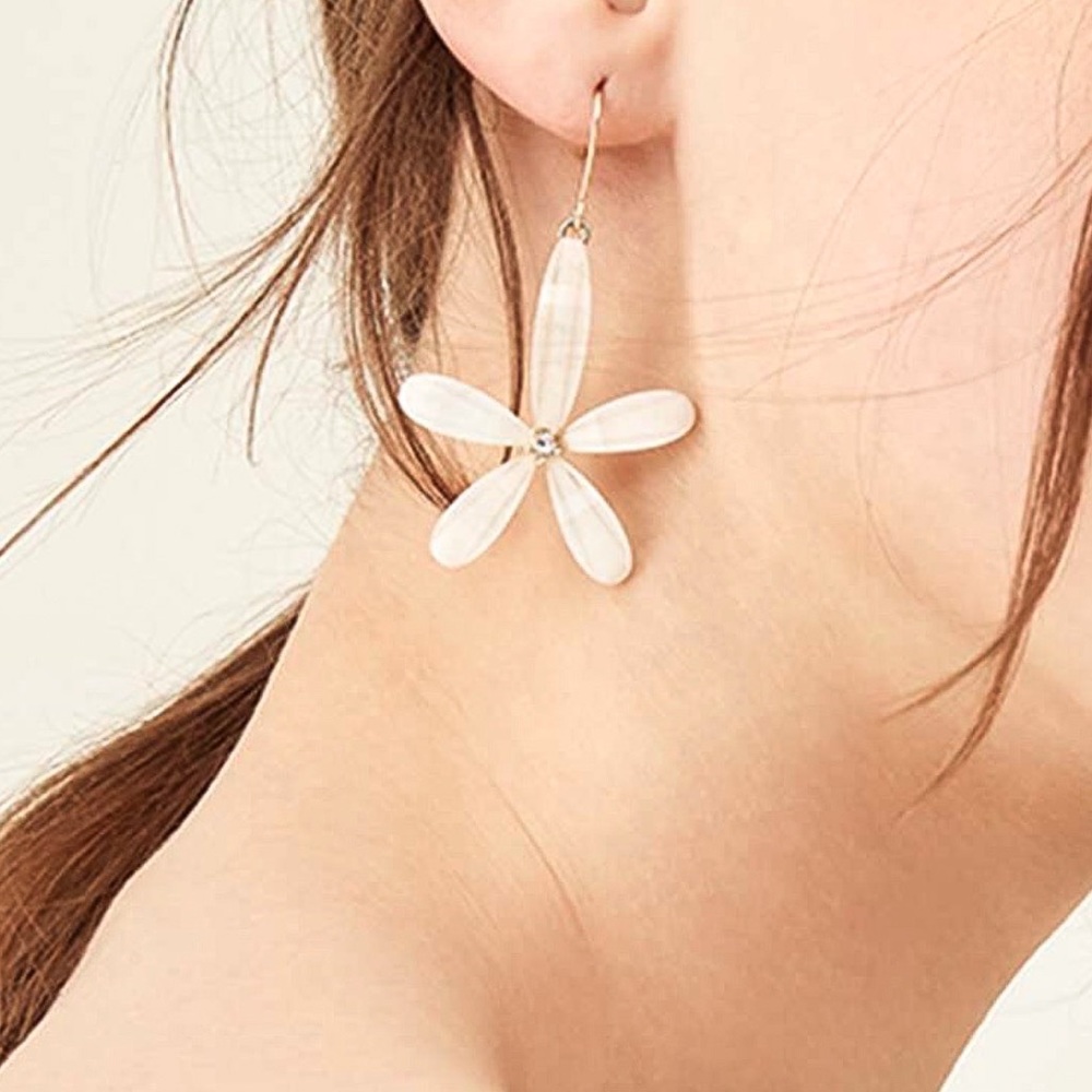 Any 2/$20! Ivory & Crystal Flower Earrings - Picture 8 of 12